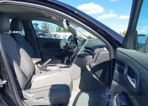 2015 Chevrolet Malibu 2Lt из США, поврежденный, VIN 1G11D5SL7FF264568